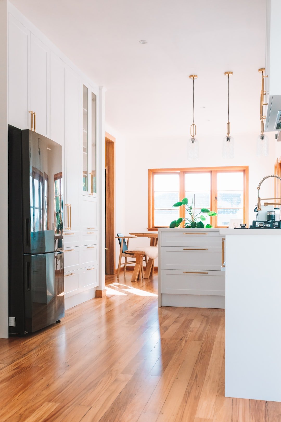 Choosing the Perfect Flooring for Your Cottage Kitchen